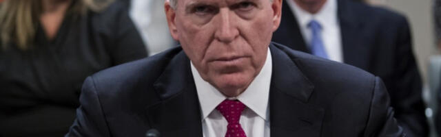 Бивши директор ЦИА тужио Трампову администрацију