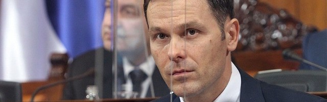"Ministre, prestanite da obmanjujete javnost da ima para u budžetu"