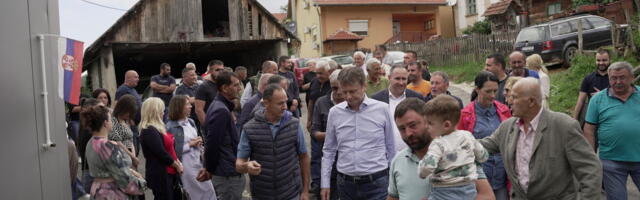 OBEĆANO – ISPUNJENO! Država asfaltirala put u mestu u kom živi čak 13 mališana, koji će sada lakše stizati do škole – ovo je danas najveseliji zaseok u Srbiji