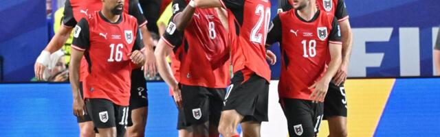 Marko Arnautović plesao po terenu na Austrija – Alžir /GALERIJA/