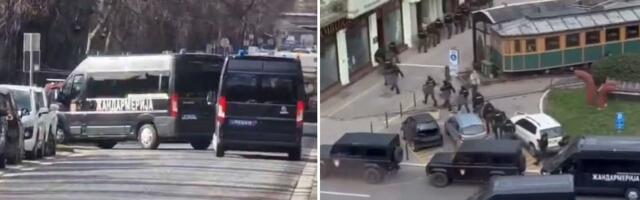 "Pripreme" za studenski protest u NS: SNS dovukao žandarmeriju (VIDEO)