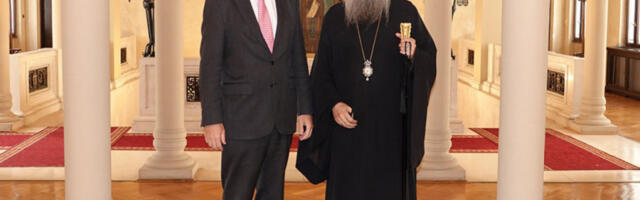 PATRIJARH PORFIRIJE I AMBASADOR VELIKE BRITANIJE ZA ISTIM STOLOM: O čemu su razgovarali poglavar Srpske pravoslavne crkve i britanski diplomata?