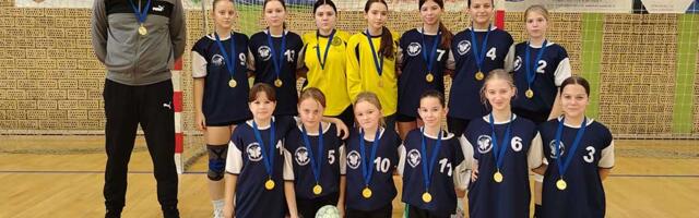 Rukometašice OŠ „Servo Mihalj“ šampionke okružnog takmičenja