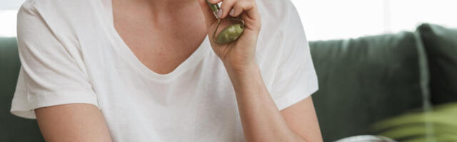 Zašto se sve više žena kune u masažu lica rolerima: Evo šta zapravo radi za naš limfni sistem