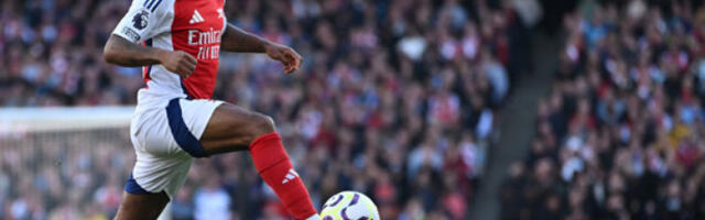 Фулам и Кристал Палас желе Стерлинга, фудбалер не жури са одласком