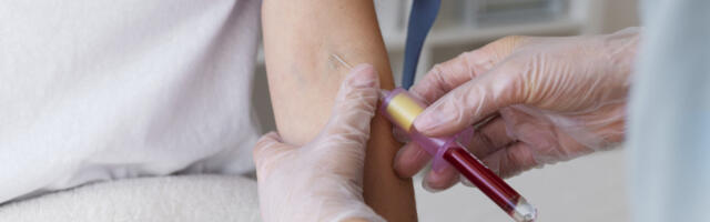 Tinejdžer pio svoju krv zbog sumanutog saveta na mrežama: Posledice su bile jezive