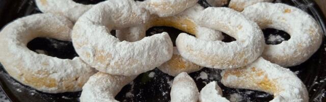 Starinske kokos kiflice koje se tope u ustima: Lako se prave, a mirišu na detinjstvo (VIDEO)