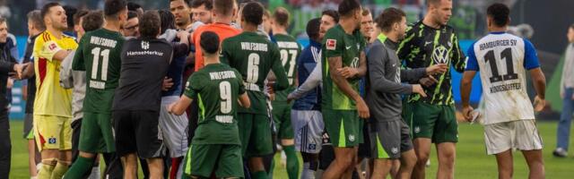 POTPUNI RASPAD U NEMAČKOM VELIKANU! I drugi trener ove sezone dobio otkaz, klub klizi ka ispadanju iz Bundeslige!