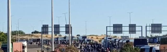 Pakao na granici s Grčkom! Deca jauču u kolonama: "Ovo je nehumano i glupo!" (FOTO)