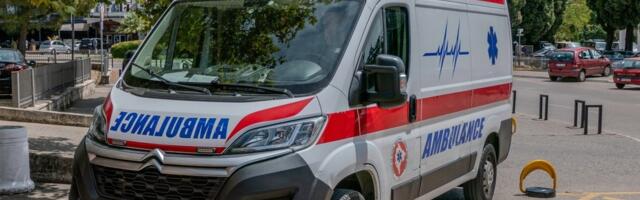 Udes na putu Kotor-Nikšić: Stradala devojka, 16 povređeno, među putnicima i državljani Srbije