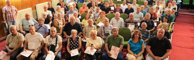 Kragujevčanima od grada i ministarstva 9 MILIONA: Uručeni ugovori za nabavku kotlova na gas i pelet