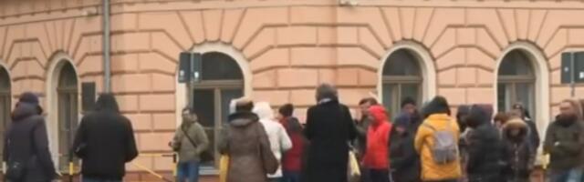 Svako vuče na svoju stranu: Čak i N1 potvrđuje opštu tuču između blokadera u opoziciji i onih sa fakulteta i iz zborova