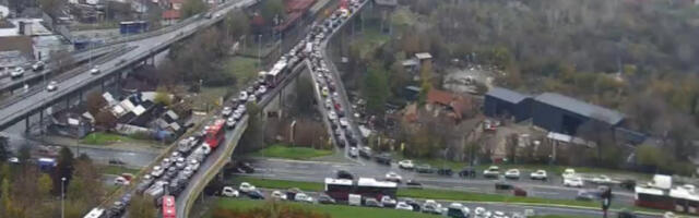 LANČANI SUDAR NA PANČEVCU! Stvaraju se ogromne gužve! (FOTO, VIDEO)