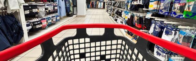 Pomama širom Srbije: Da li po radnjama viđate devojke koje telefonom očitavaju bar kodove?