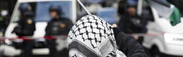 PRESEDAN DECENIJE U BRITANIJI, HAOS PRETI LONDONU! Policija blokirala marš zbog veza sa Iranom,  britanska vlada strepi od KRVAVIH SUKOBA!