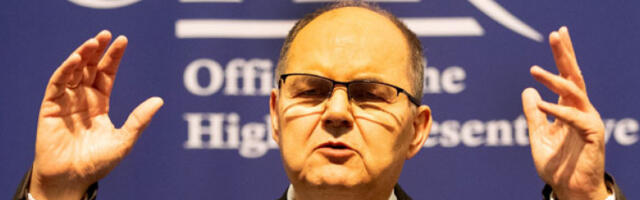 На помолу одлазак Шмита из БиХ