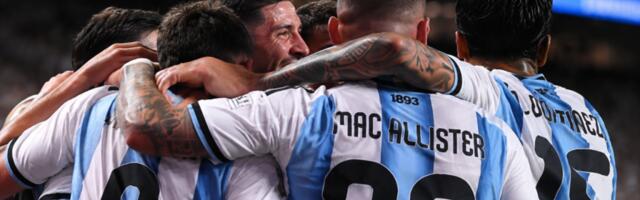 Mesi piše istoriju: het-trik protiv Alžira za eksplozivan start Argentine