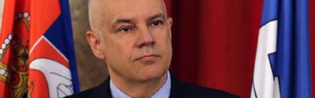 "Radojićić dužan da pokaže ugovor o izradi spomenika"