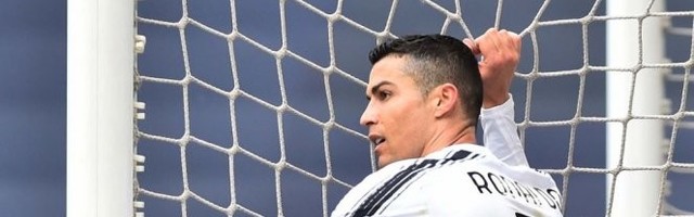 BUUUUM! Ronaldo se za duplo manju platu vraća u bivši klub!