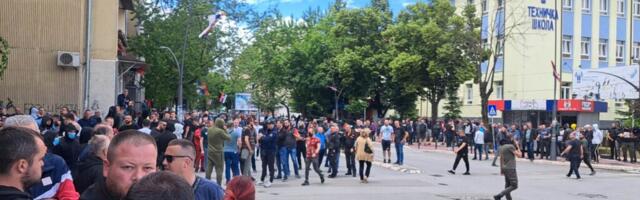 Sirene u Kosovskoj Mitrovici: Uhapšen jedan Srbin