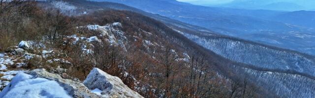 Tradicionalnim usponom na Crni kamen niški planinari počinju godinu