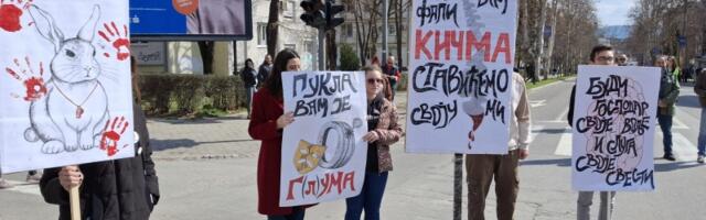 Nastavljena blokada raskrsnice kod "Uzora" (FOTO)
