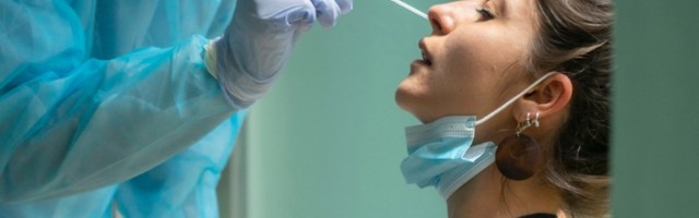 U Francuskoj više od 60.000 novozaraženih, umrlo 828