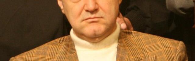 Vlasnik FCSB besan na igrače pred meč sa Zvezdom: Da mu dam štikle?