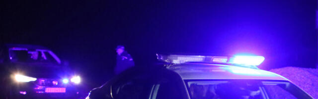 JEZIVA NESREĆA NA PUTU PARAĆIN–ZAJEČAR: Auto potpuno uništen, povređena i deca