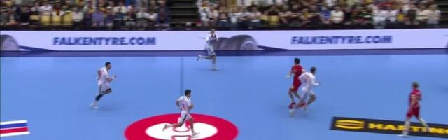 Au, šta je odbranio golman Srbije! Milosavljev opet skida zicere