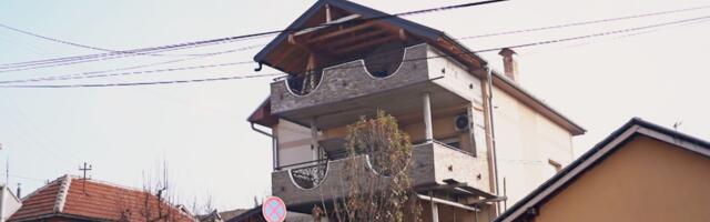 Ovo je RODNA KUĆA Milice Todorović kojoj je RENOVIRALA FASADU: Redovno je posećuje, a evo kako je komšije doživljavaju (FOTO)