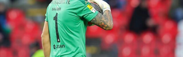 GOLMAN PARTIZANA JEDNIM POTEZOM "ZAPALIO" GROBARE PRED DERBI! Milošević potrčao ka jugu - nakon ovoga tribina je "proključala", pogledajte šta je uradio! VIDEO