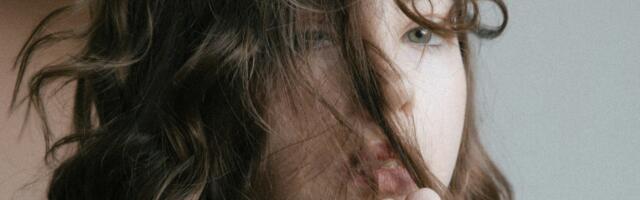 Dnevni horoskop za 26. februar 2026: Ovnovi pomeraju granice, a neke očekuje sudbinski susret