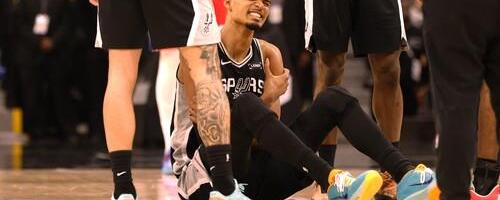 TEŠKE SCENE MVP KANDIDATA! Vembanjama iznenada pao na teren, doživeo ozbiljnu povredu