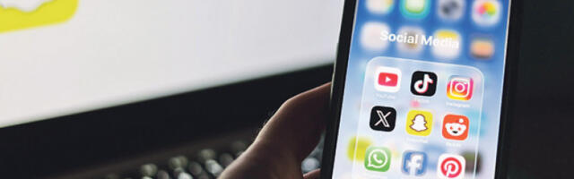 Деца на „мрежама” упркос забрани