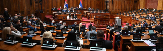 Посланици власти и опозиције наставили полемику о сету изборних закона