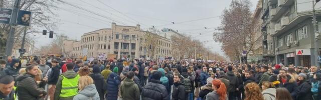 "ZASTANI, SRBIJO" I ovog petka SVE JE STALO na 15 minuta! (FOTO, VIDEO)