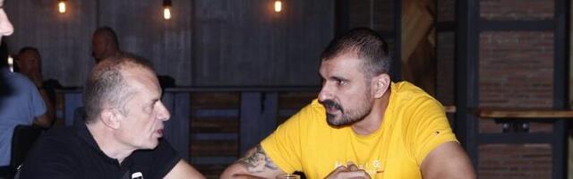 Ređao je hitove, bio u braku sa koleginicom, pa nestao sa scene! Pevač otkrio zašto je rešio da se povuče