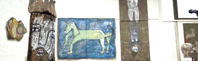 Otvorena izložba Prihvatanje: Pred Vranjancima dela tri slikarke FOTO