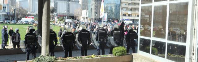 Šalterske službe u Kragujevcu ne rade ni u ponedeljak, zakazan sednica Skupštine grada
