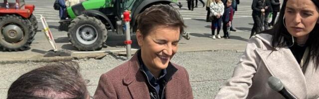 BRNABIĆ NA SVENARODNOM SKUPU: Pokret nam je nasušna potreba, on treba da uključi svakoga kome je Srbija na prvom mestu (VIDEO)
