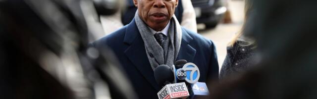 Njujork zavejan, gradonačenik pozvao građane da ostanu kod kuće: "Odličan dan za pravljenje dece"