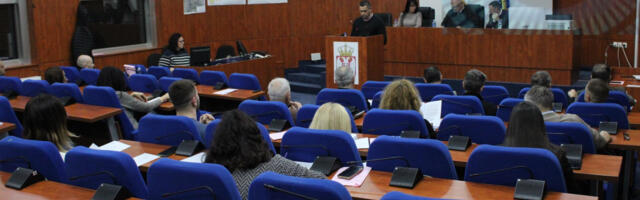 Na sednici Gradskog veća: Licitacija za osam lokala kod pijace i kako se pomažu mladi