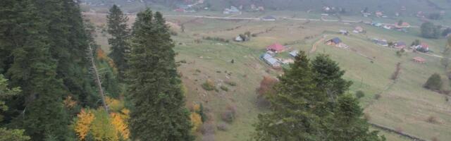 "UŠAO SAM U ŠUMU - KAD TAMO RODITELJI SA MALIM DETETOM" Marko planinario po Kuršumliji, pa ugledao nešto od čega mu je STAO DAH: To je bio samo početak...