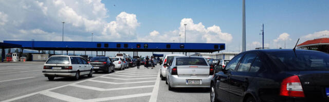 Posle haotičnog vikenda, napokon prohodni granični prelazi: Evo kakvo je stanje na granicama