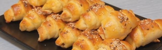 DOMAĆE TESTO MEKANO KAO DUŠA! Evo kako da napravite najukusnije kiflice za samo 20 MINUTA!