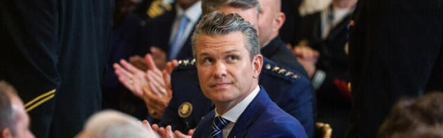 Пит Хегсет поделио ратне планове у чету на Сигналу