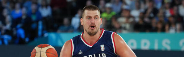 EVO DA LI JOKIĆ I DALJE PIJE LITRE KOLE I JEDE TEPSIJE BUREKA: Komentator Arena Sport TV sve otkrio! (VIDEO)