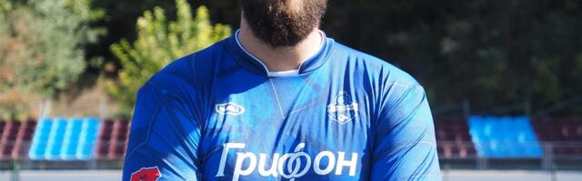 Ne, nije šala! Miroslav Raduljica postao fudbaler, nosiće dres Železničara (FOTO)