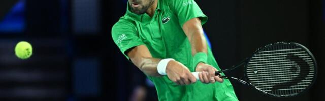 Legendarni španski fudbaler u loži Novaka Đokovića na startu Australijan opena (Foto)